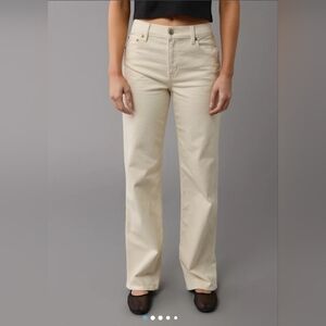 American Eagle Outfitters Women's Cream Straight Leg Jeans